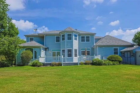 8 Parkview Drive Jericho NY 11753