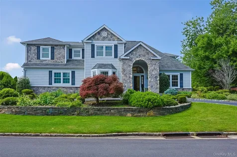 8 Parkview Drive Jericho NY 11753