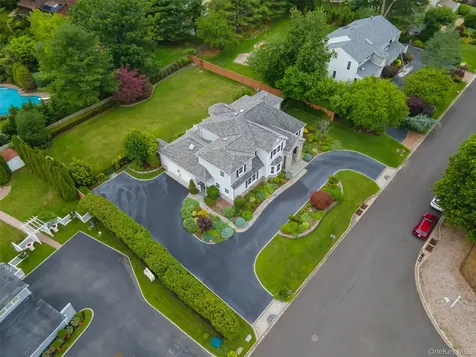 8 Parkview Drive Jericho NY 11753