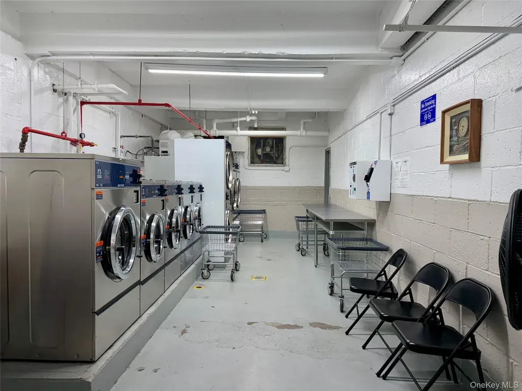 140-21 31st Road Flushing NY 11354
