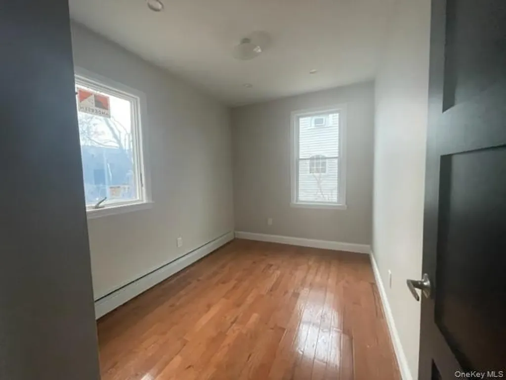 452 5th Avenue Cedarhurst NY 11516