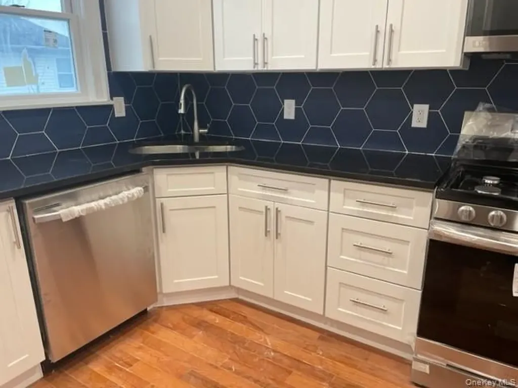452 5th Avenue Cedarhurst NY 11516