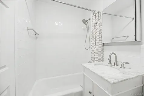 56 Doyer Avenue White Plains NY 10605