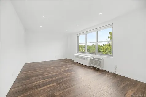 56 Doyer Avenue White Plains NY 10605