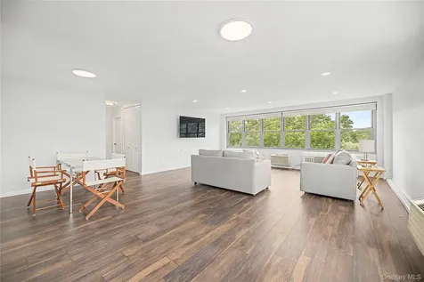 56 Doyer Avenue White Plains NY 10605
