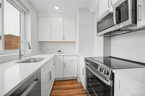 56 Doyer Avenue White Plains NY 10605