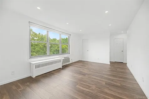 56 Doyer Avenue White Plains NY 10605
