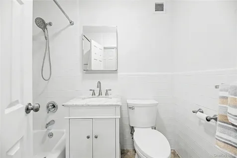 56 Doyer Avenue White Plains NY 10605