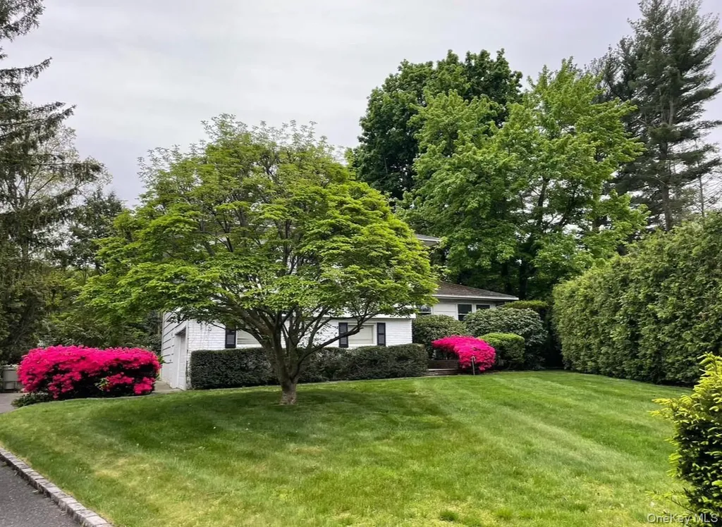 6 Preston Court Glen Cove NY 11542