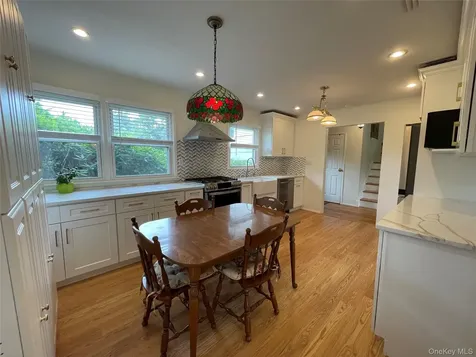 6 Preston Court Glen Cove NY 11542