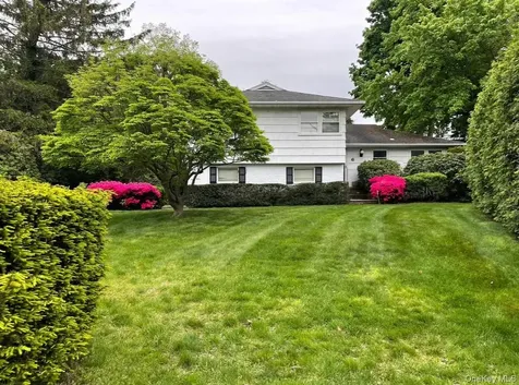 6 Preston Court Glen Cove NY 11542