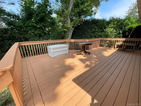 6 Preston Court Glen Cove NY 11542