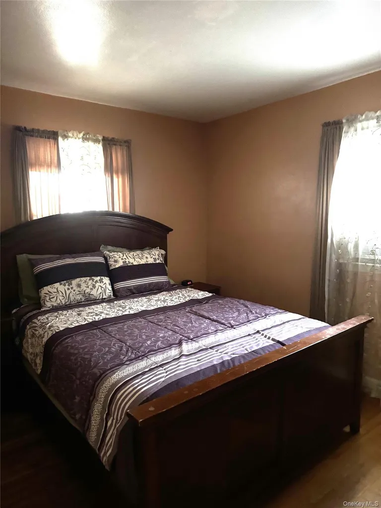 1551 Sweetman Avenue Elmont NY 11003