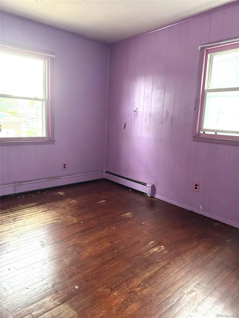 1551 Sweetman Avenue Elmont NY 11003