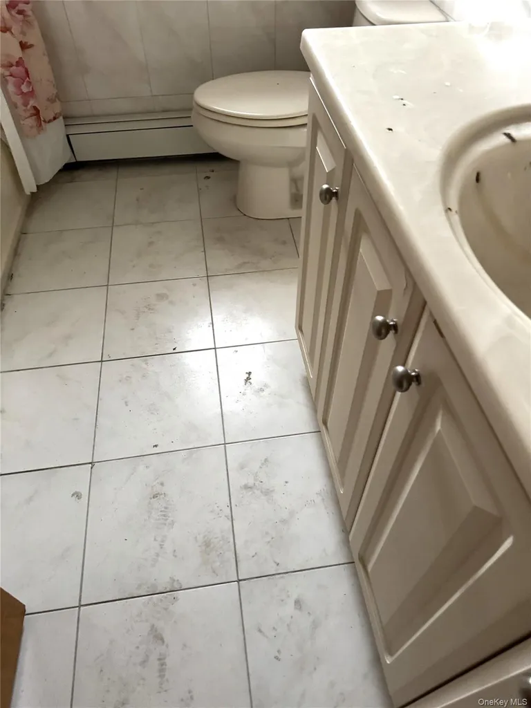1551 Sweetman Avenue Elmont NY 11003
