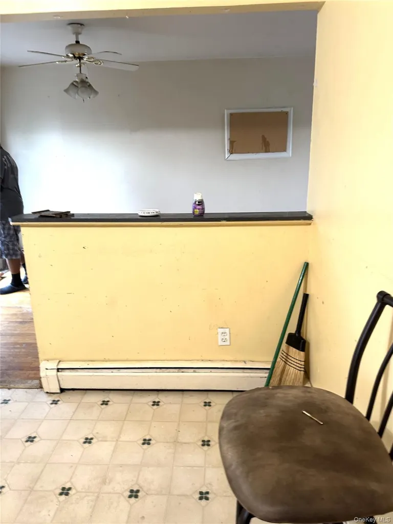 1551 Sweetman Avenue Elmont NY 11003