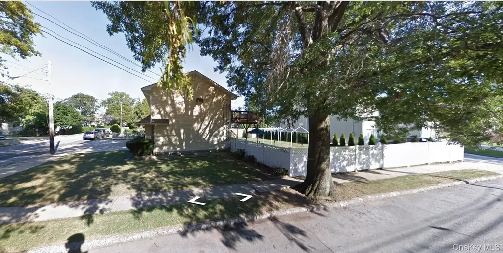 1551 Sweetman Avenue Elmont NY 11003