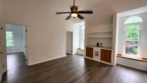 19 Friendship Lane Red Hook NY 12571