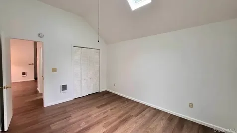 19 Friendship Lane Red Hook NY 12571