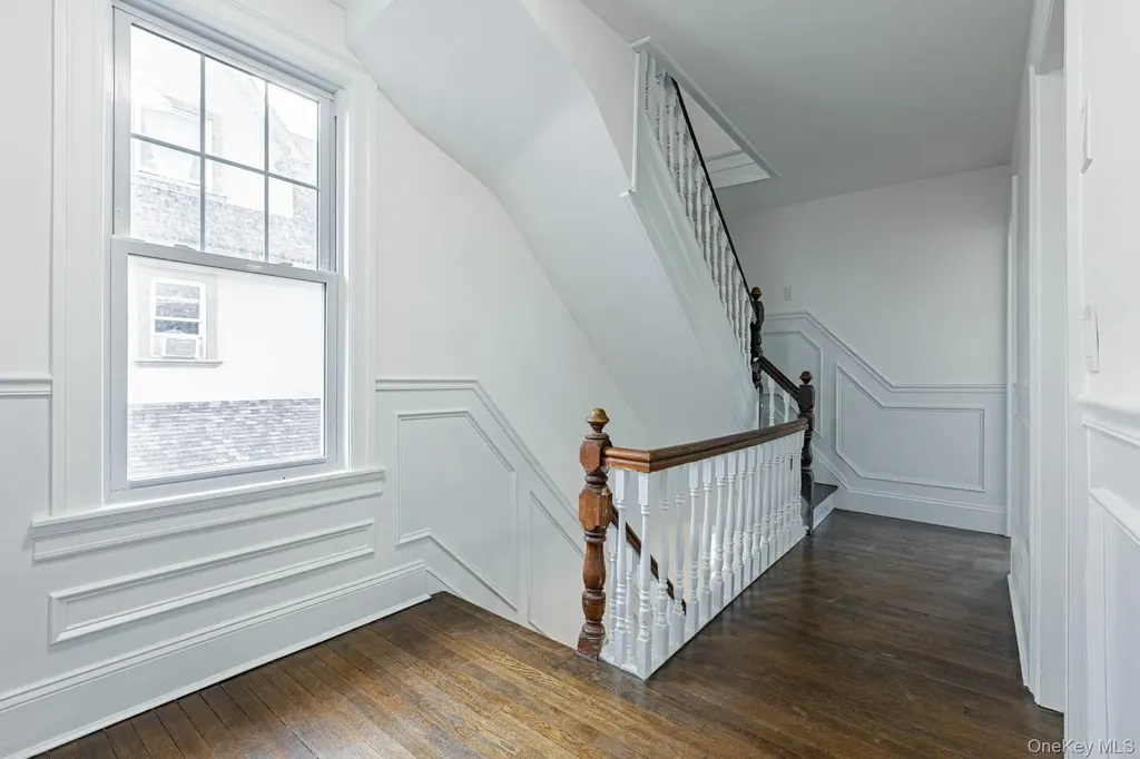 209 Smith Street Freeport NY 11520