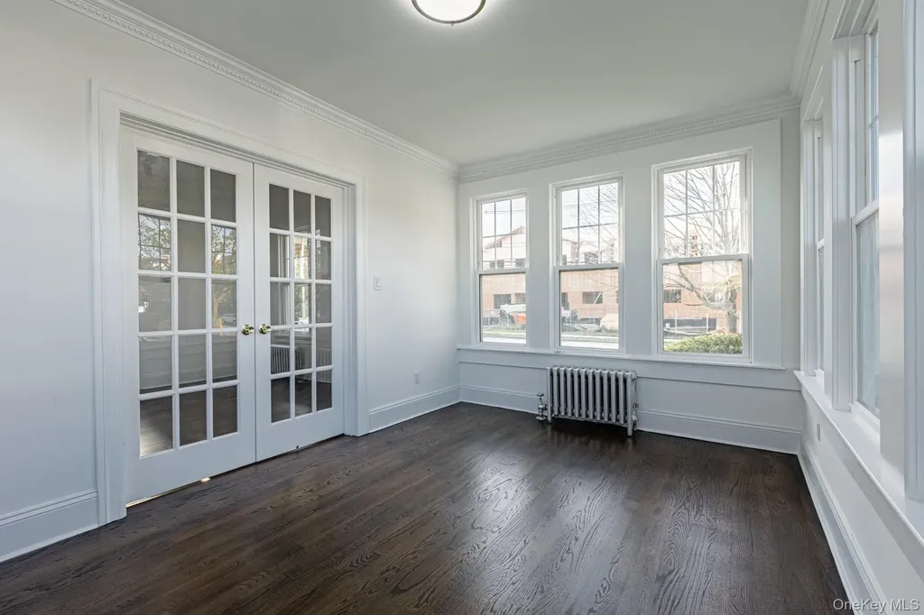 209 Smith Street Freeport NY 11520