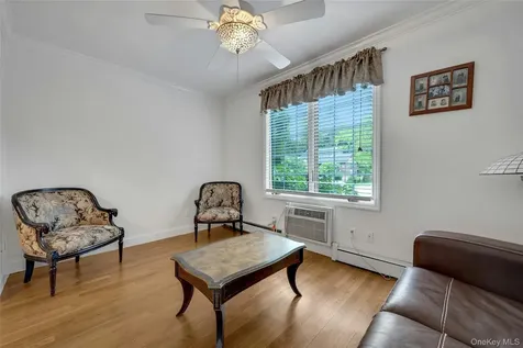 16 Manville Lane Pleasantville NY 10570