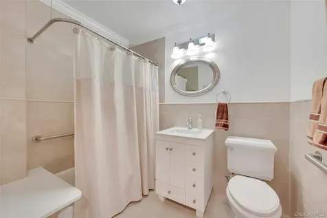 16 Manville Lane Pleasantville NY 10570