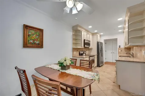 16 Manville Lane Pleasantville NY 10570