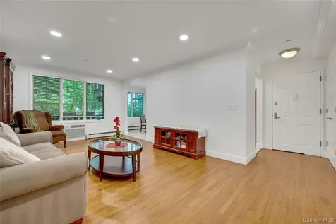 16 Manville Lane Pleasantville NY 10570