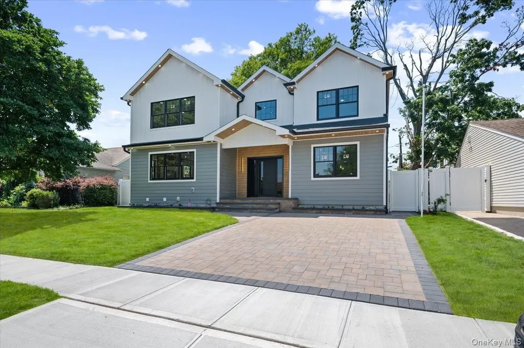 517 Corral Run Bethpage NY 11714