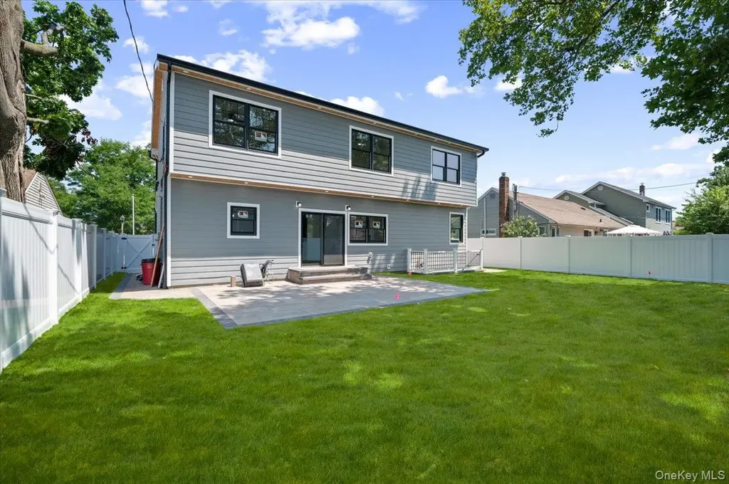 517 Corral Run Bethpage NY 11714