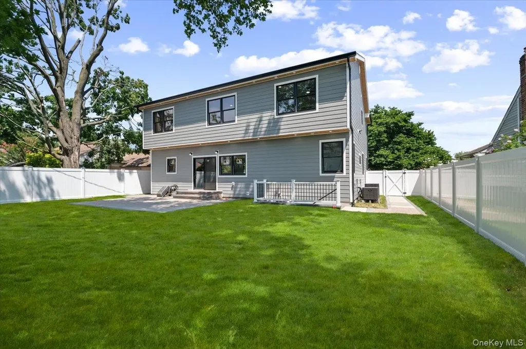 517 Corral Run Bethpage NY 11714