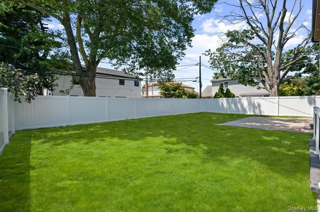 517 Corral Run Bethpage NY 11714