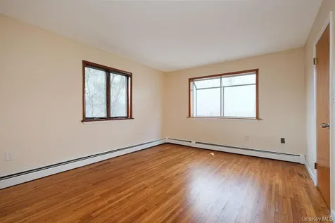 132 Woodland Drive Pleasantville NY 10570