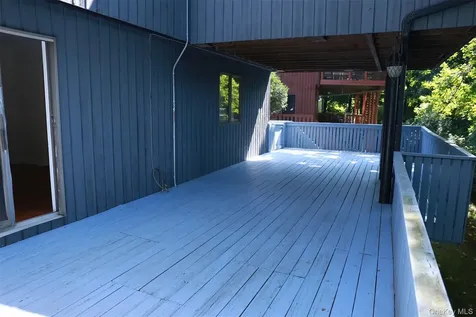 132 Woodland Drive Pleasantville NY 10570