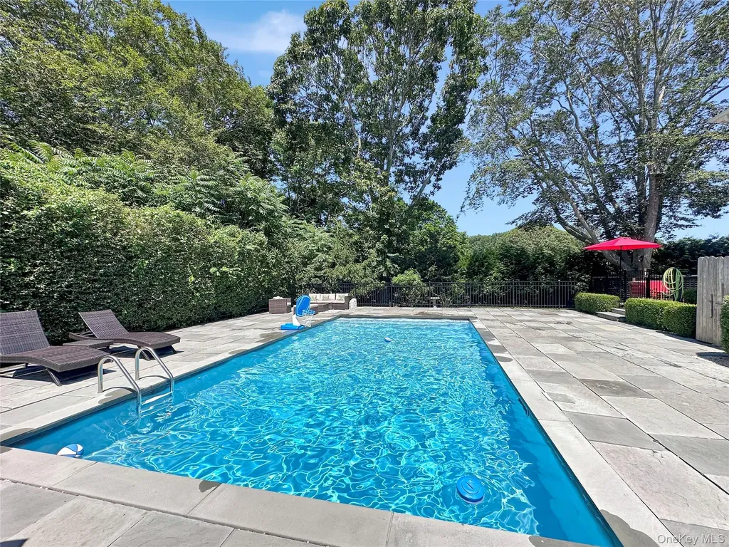 5765 Bergen Avenue Mattituck NY 11952