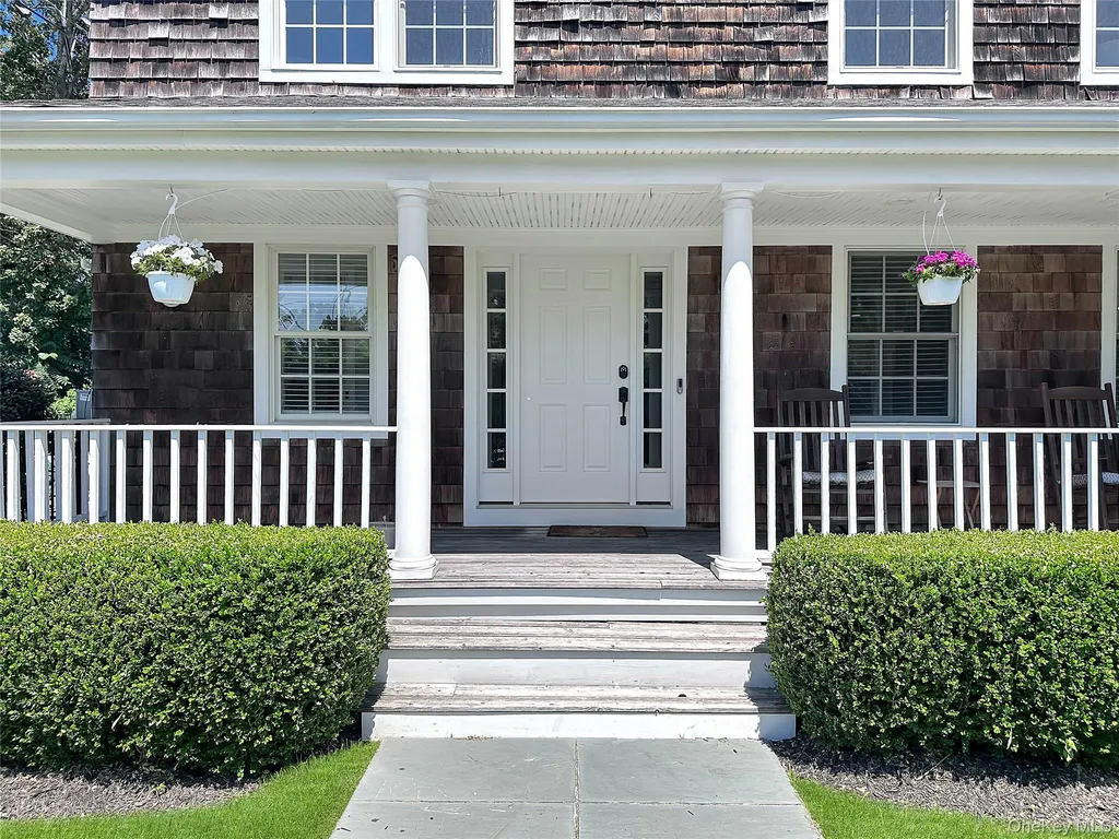 5765 Bergen Avenue Mattituck NY 11952
