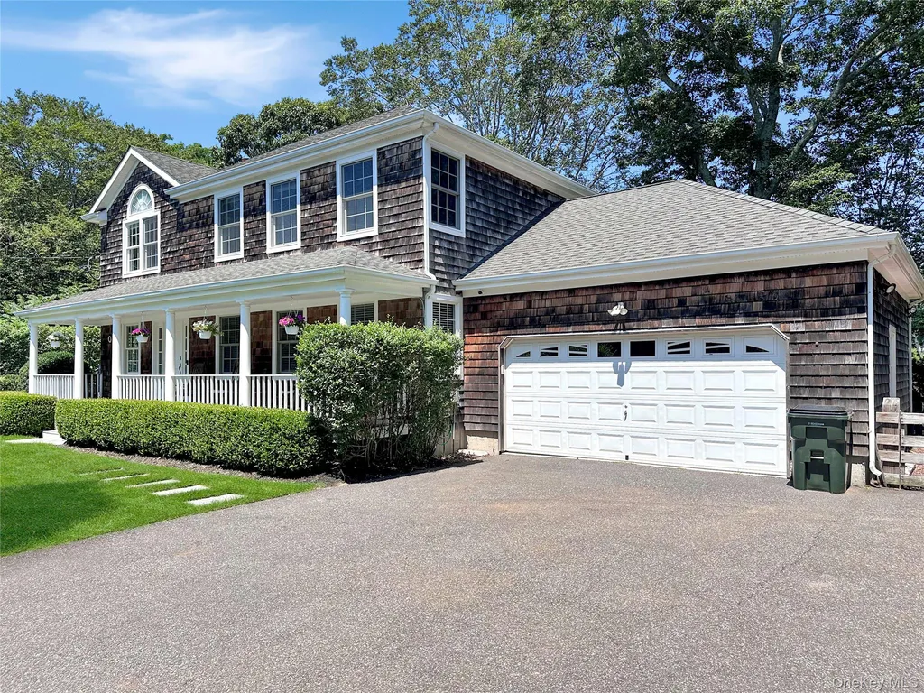 5765 Bergen Avenue Mattituck NY 11952