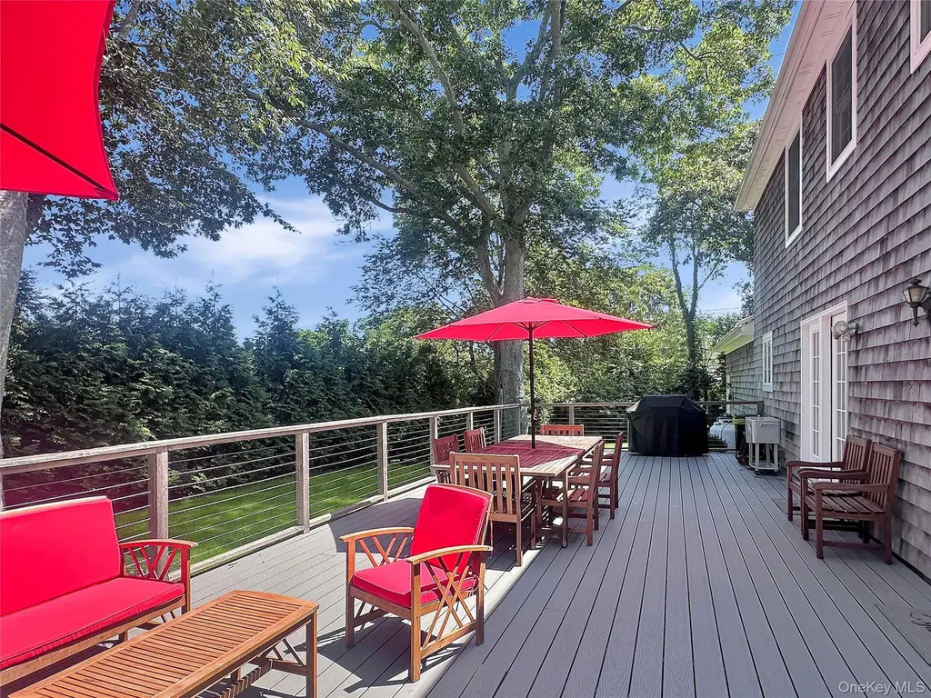 5765 Bergen Avenue Mattituck NY 11952
