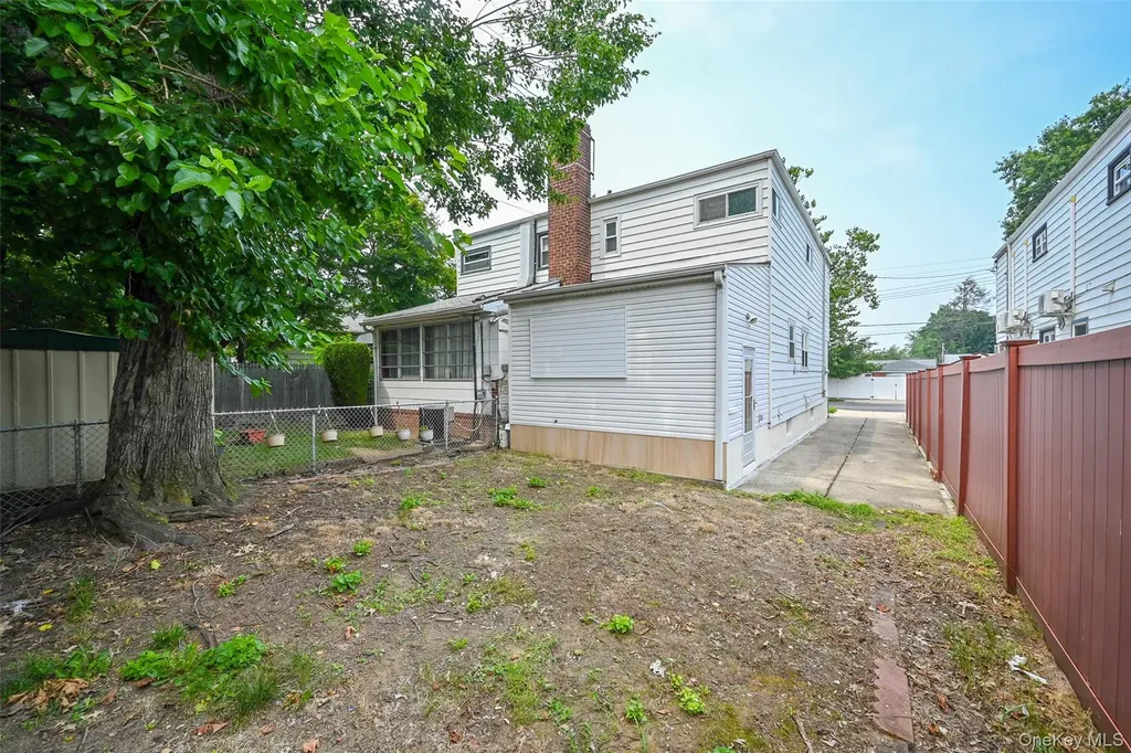 137-10 64th Road Flushing NY 11367