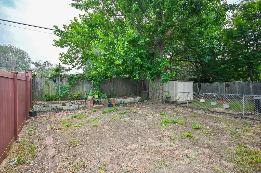 137-10 64th Road Flushing NY 11367