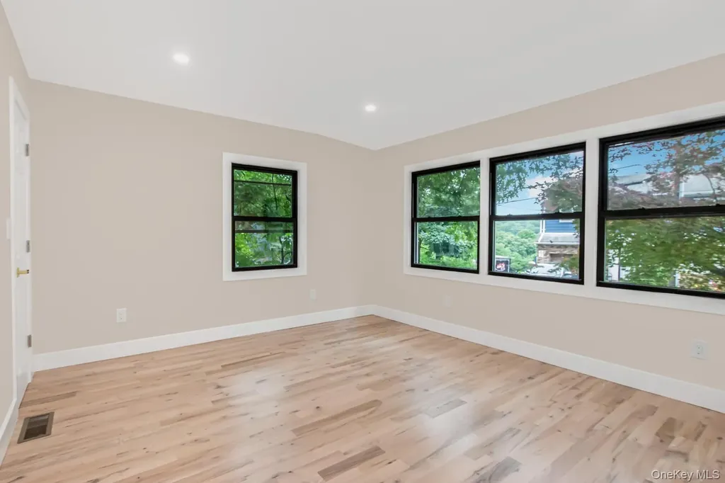 77 Ridge Road Yonkers NY 10705
