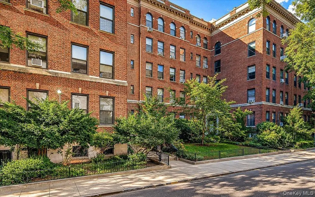 37-28 80th Street Jackson Heights NY 11372