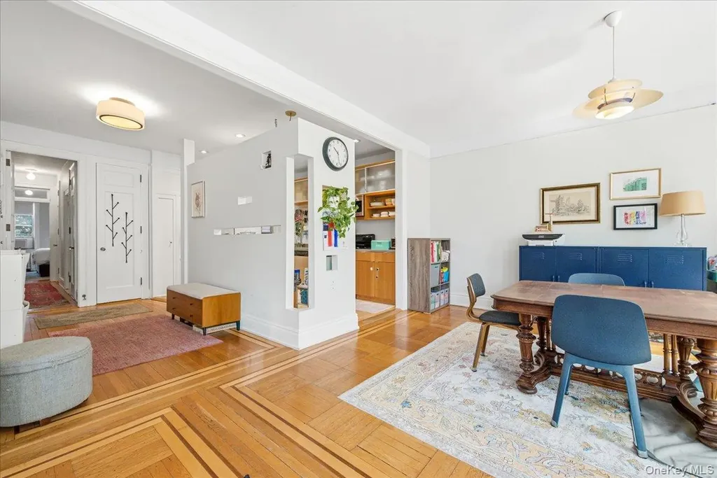 37-28 80th Street Jackson Heights NY 11372