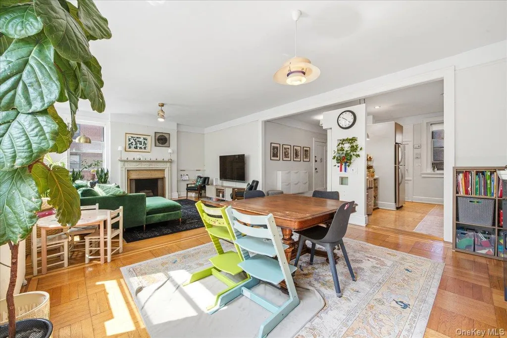 37-28 80th Street Jackson Heights NY 11372