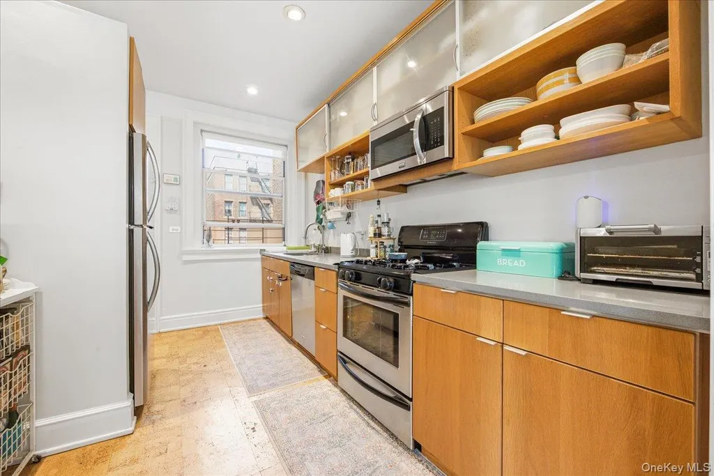 37-28 80th Street Jackson Heights NY 11372