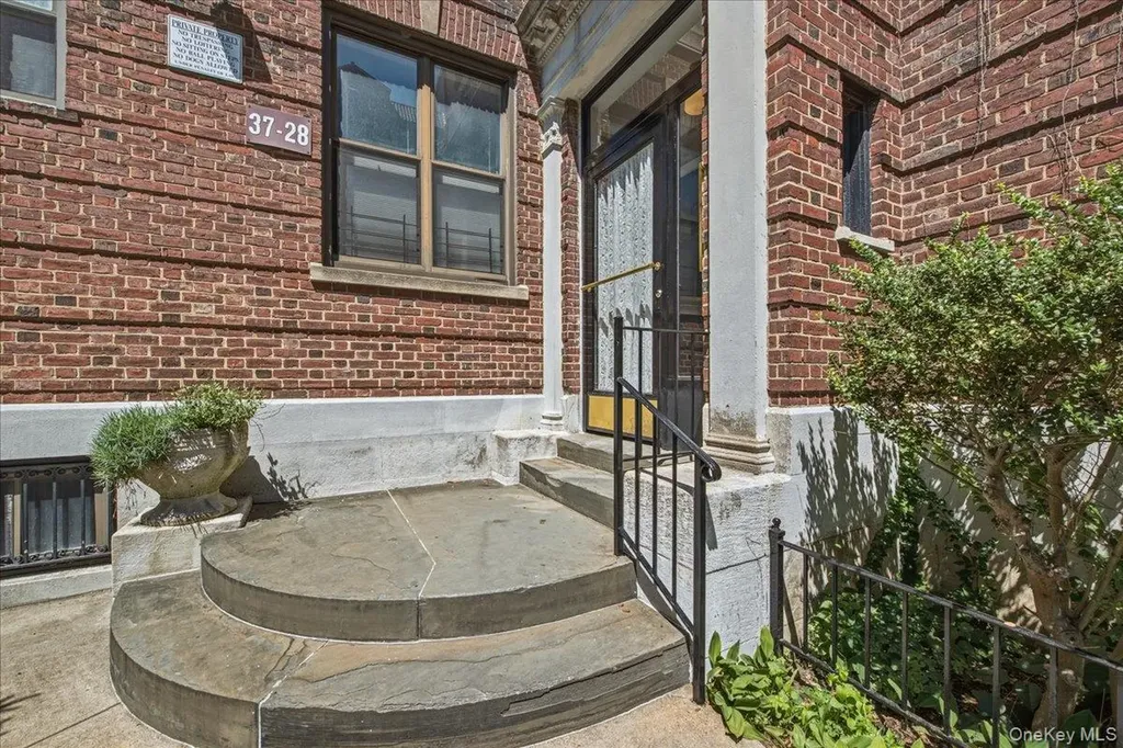 37-28 80th Street Jackson Heights NY 11372
