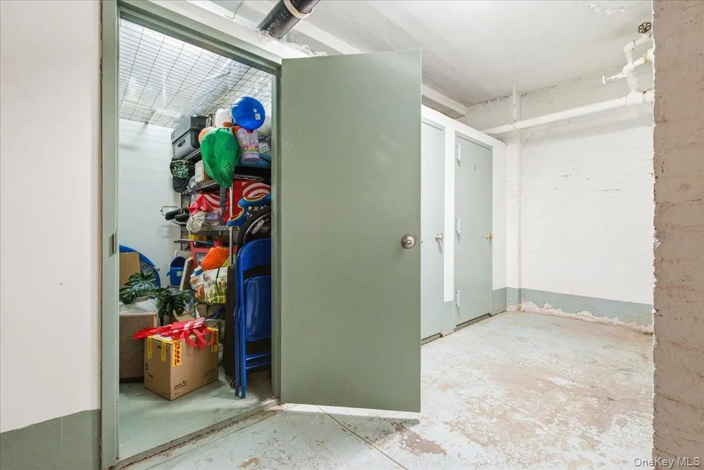 37-28 80th Street Jackson Heights NY 11372
