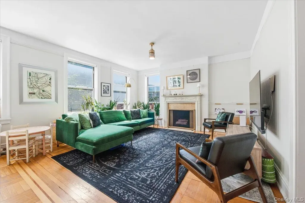 37-28 80th Street Jackson Heights NY 11372
