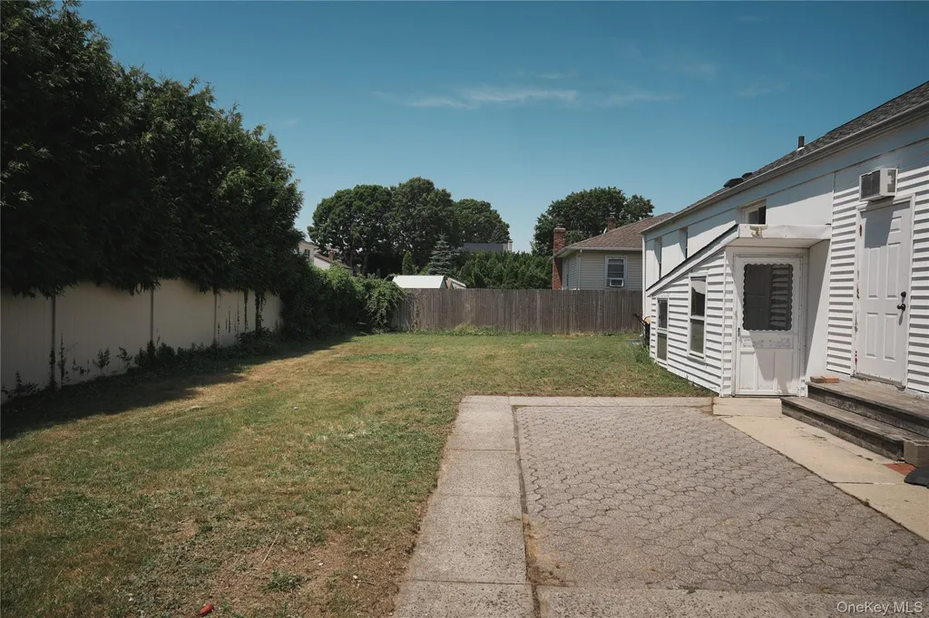 128 Toronto Avenue Massapequa NY 11758